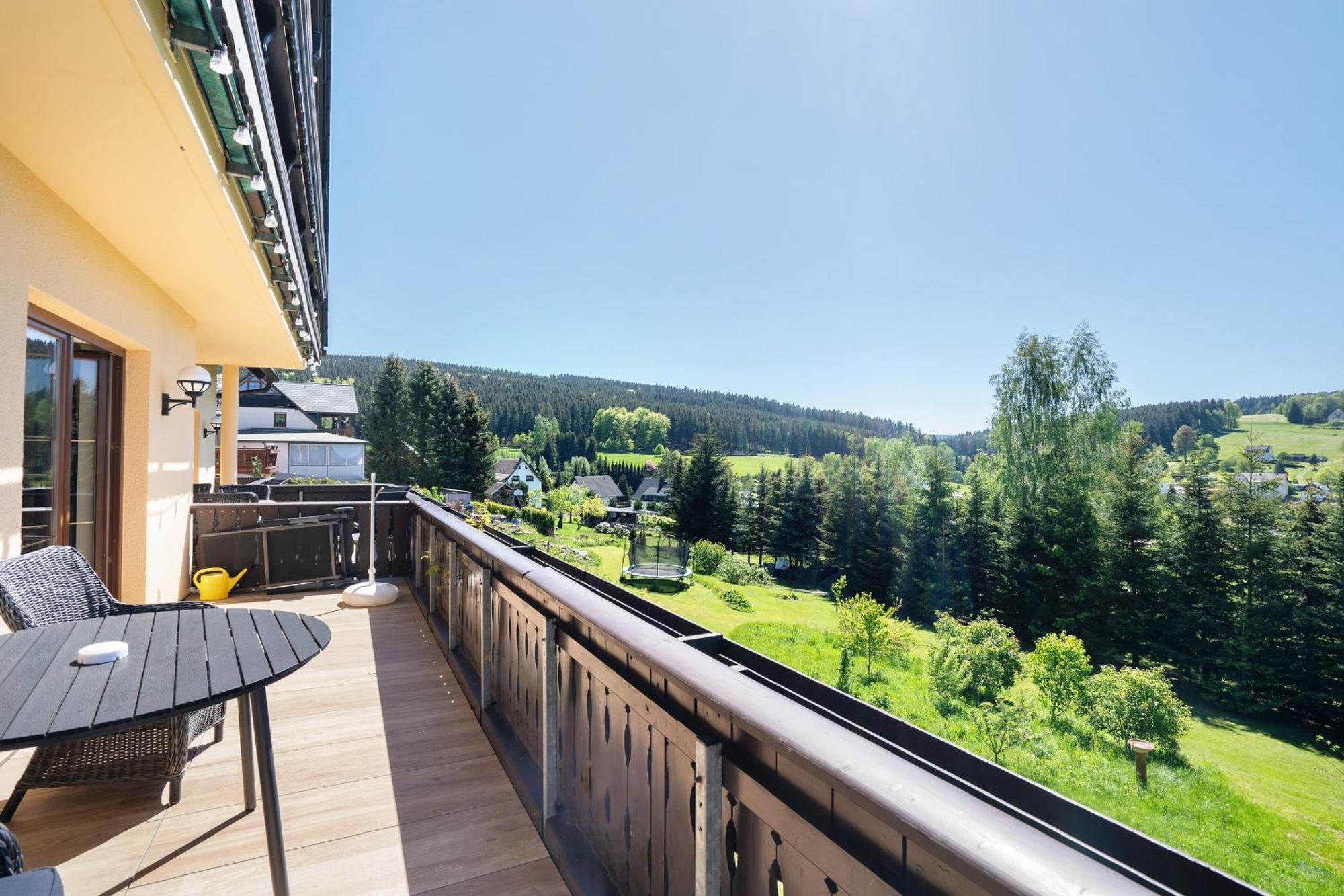 Pension Bergblick Мариенберг Экстерьер фото